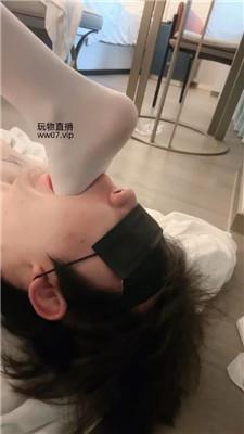 黛樱挑战超强脚深喉下 bf50812