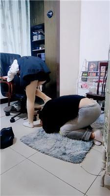 女王大人五花大绑白袜脚踩虐 JS250228-6