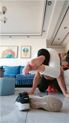 李老师运动鞋肉丝脚踩踏双视角版JS250227-16