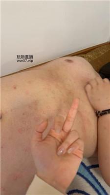 佳佳高跟白丝全体重踩踏 bf50676