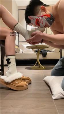 白兔毛拖鞋捂白袜jio虐奶狗 bf50691