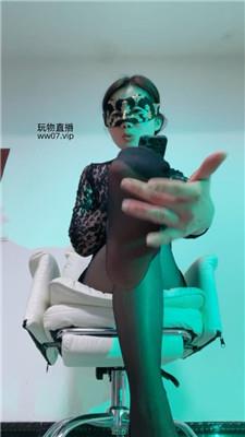 红颜死妈的孤儿 250222-9