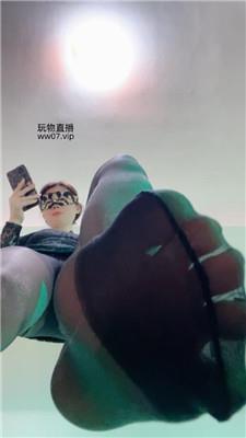 红颜死妈的孤儿 250222-9