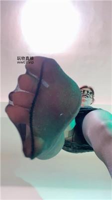 红颜死妈的孤儿 250222-9