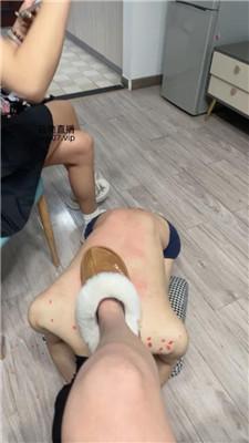 白兔双S-精神小妹鞭打/脚喂食/踩踏双视角版 bf50687