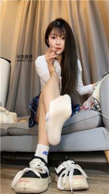 伽罗酸臭白袜脏运动鞋 250222-7