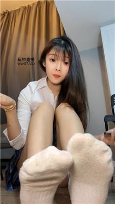 伽罗酸臭白袜脏运动鞋 250222-7