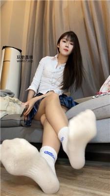 伽罗酸臭白袜脏运动鞋 250222-7