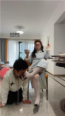 南月女神胯下物化家具奴-脚下喂食 JS250224-24