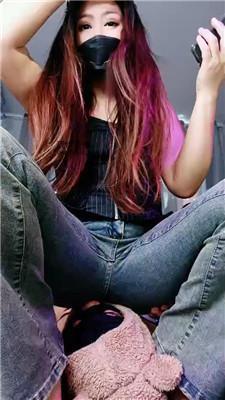 美柠牛仔裤坐脸窒息 bf50679