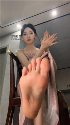 千千口水裸足肉丝 250221-22