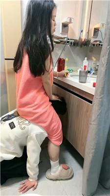 薇薇伺候起床-舔脚吃早餐 JS250223-27