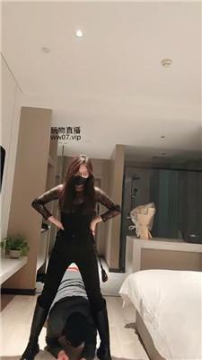 夏夏长靴踩踏-舔脏鞋-骑马耳光 bf50649