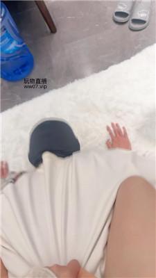 肉肉sama可爱S-白袜肉丝踩奴隶 bf50661