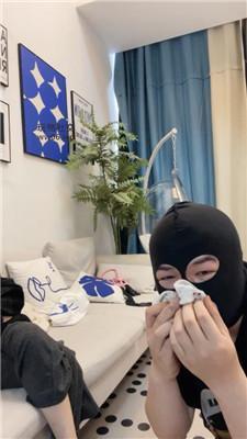 香芋朱朱骑马狗爬/重度sp/脚踩喂食/舔小白鞋白袜 JS250222-9