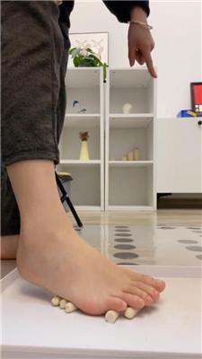 香芋朱朱骑马狗爬/重度sp/脚踩喂食/舔小白鞋白袜 JS250222-9