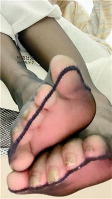 女神mio黑丝足你 250220-13