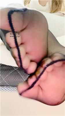 女神mio黑丝足你 250220-13