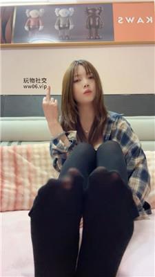 兔兔酱厚黑憋尿 250220-21