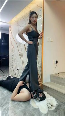 麋鹿银儿骑乘中面具升水呼吸/痛苦疼痛中强制闻味 bf50585