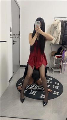 辣辣bb长裙女神黑丝踩虐 JS250221-30