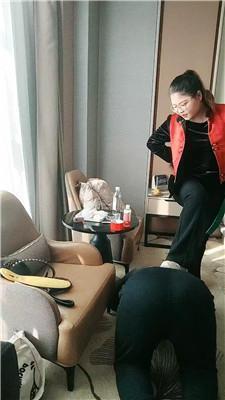 青青下跪清理脏鞋白袜-重度sp JS250221-10