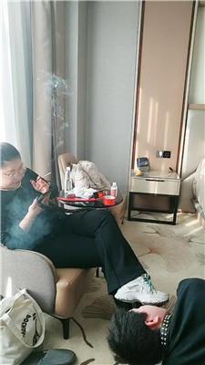 青青下跪清理脏鞋白袜-重度sp JS250221-10