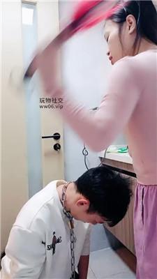 南月女神起床对狗撒气 bf50458