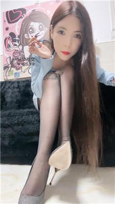 陈甜女帝进来孝敬 250218-6