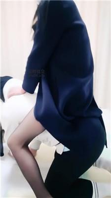 静女王捆绑黑丝高跟踩踏 bf50460