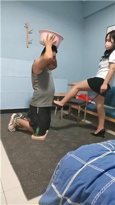 沐颜猥琐家奴伺候主人沐足 JS250219-11