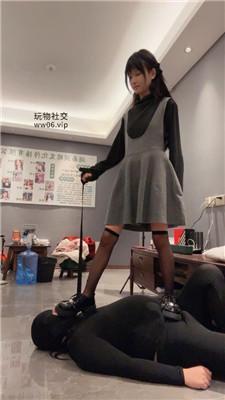 素人挖掘机可爱小主皮鞋黑丝虐绿奴 bf50477