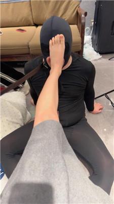 素人挖掘机可爱小主皮鞋黑丝虐绿奴 bf50477