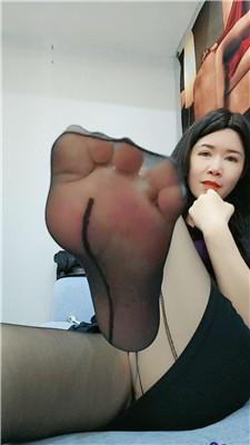 维维高跟黑丝碾压踩虐 JS250301-41