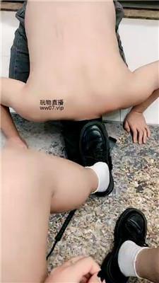 艾佳大人伺候沐足-清理脏皮鞋白袜 JS250301-29