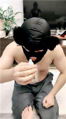 艾佳大人伺候沐足-清理脏皮鞋白袜 JS250301-29