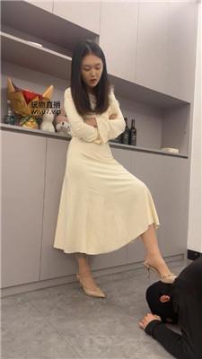 白鹭高贵小姐姐S-铆钉高跟首调 bf50869