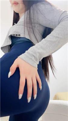 夏主瑜伽裤臀炸腋下口水盯裸足 250228-11