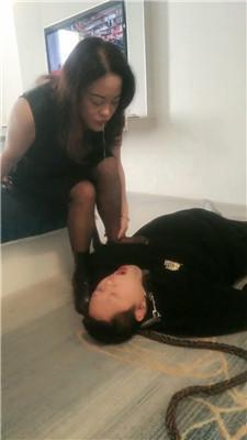 冰色圣水泡黑丝-清理脏高跟短靴 JS250302-1