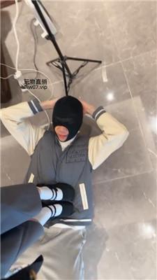 狗哥路边开发调-高跟皮鞋白袜踩 bf50863