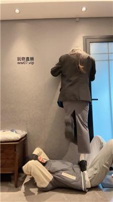 狗哥路边开发调-高跟皮鞋白袜踩 bf50863