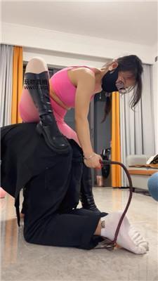 南月女神人体烟灰缸-强制坐脸窒息/长靴踩踏 bf50858