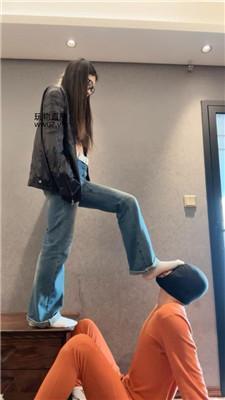 狗哥帆布鞋踩踏/手捂口鼻/踢裆 bf50872