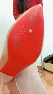 姜琦琦白丝香水 250228-4