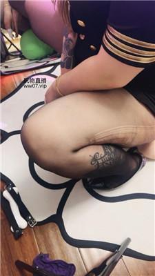 柒老板绿帽男友非要下跪做狗 JS250301-32