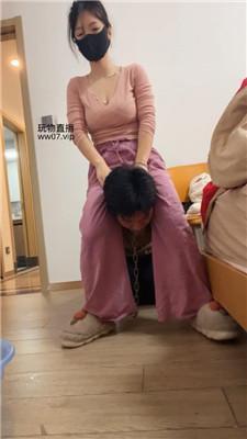 南月女神犬奴伺候主人起床洗漱 JS250301-3