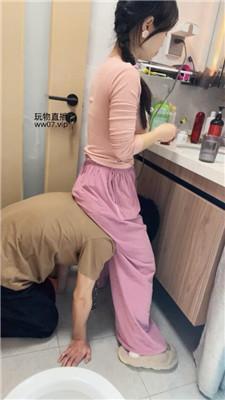 南月女神犬奴伺候主人起床洗漱 JS250301-3
