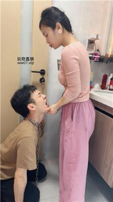 南月女神犬奴伺候主人起床洗漱 JS250301-3