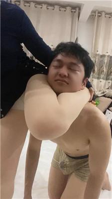 纯情恶魔滴蜡/骑狗背/肉丝脚踢踹 JS250301-17