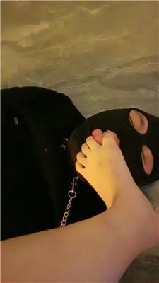 欲S近距离玉足狂舔 JS250228-35